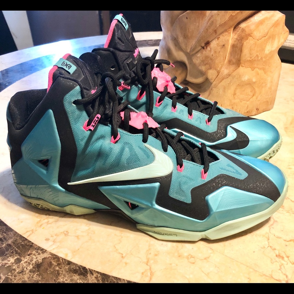 Nike Labron James Flywire XI Men’s Sneakers